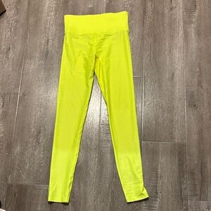 Carbon38 Takara Shine leggings in yellow neon S